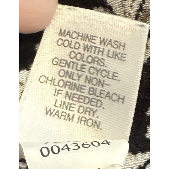 J. Jill Black Tan Floral Rayon Button Front Blouse L Boho Artsy Cottagecore - Picture 4 of 10